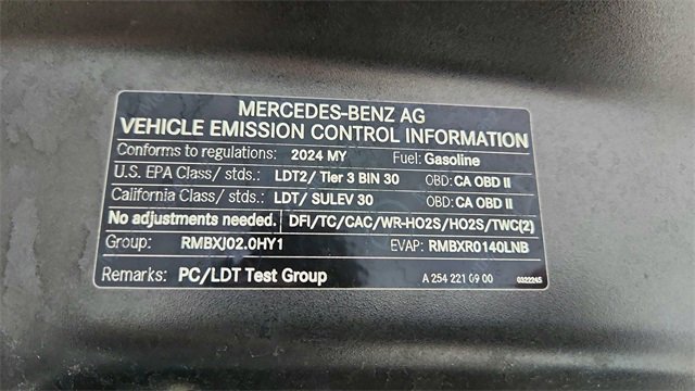 Used 2024 Mercedes-Benz GLC 300 4MATIC w/ AMG Line image 61