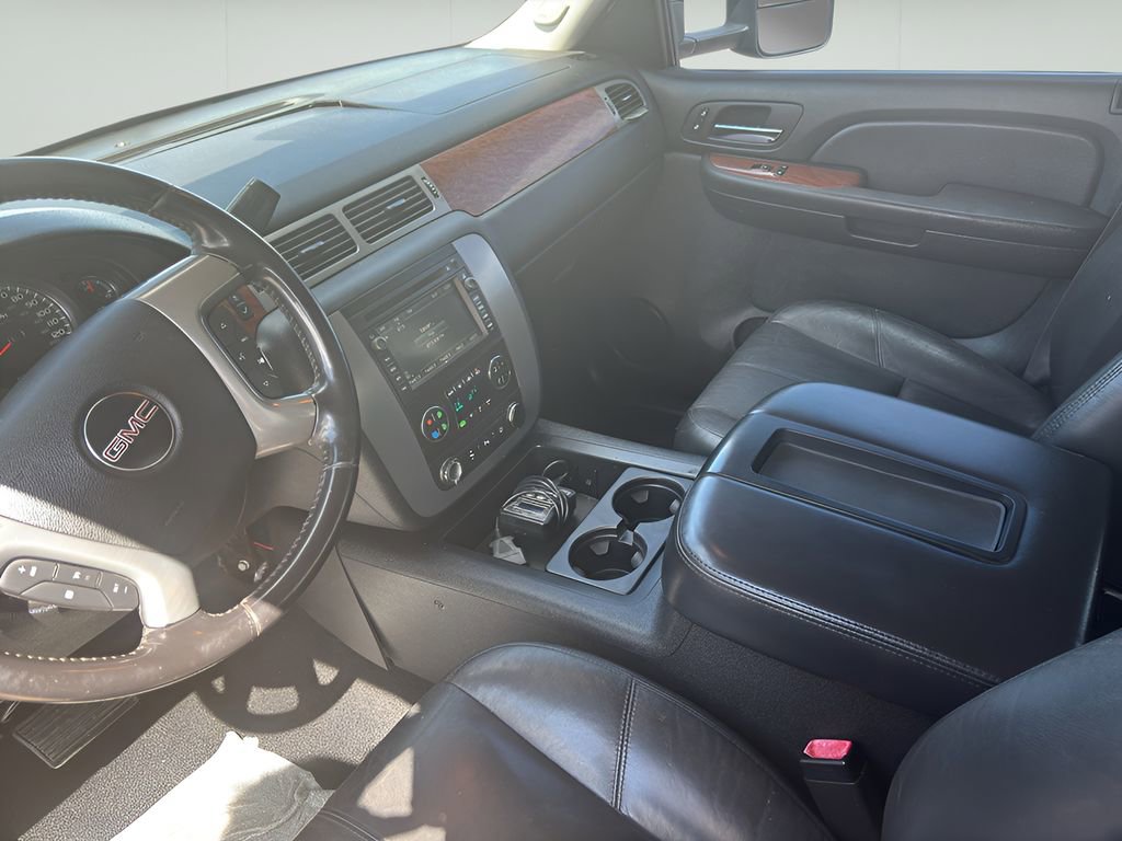 Used 2008 GMC Sierra 3500 SLT w/ Convenience Package AWD/4WD image 30