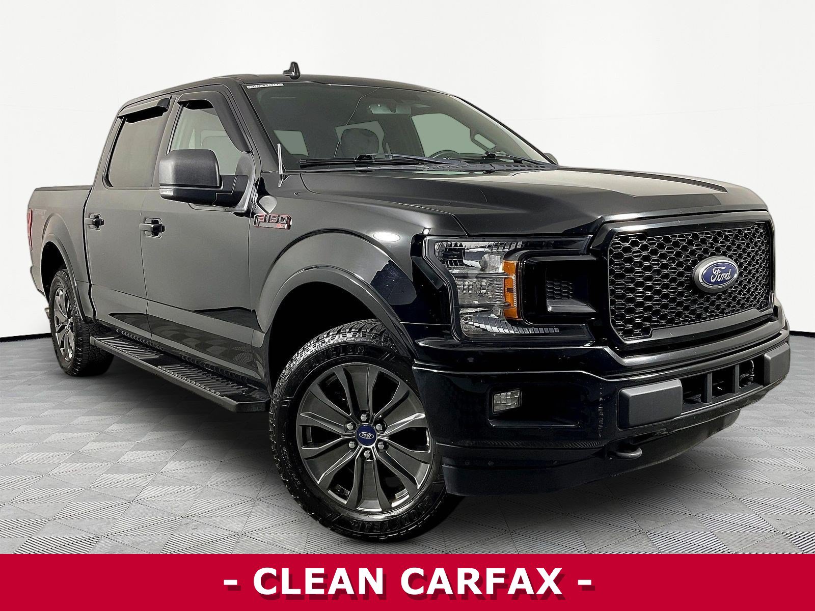 Used 2018 Ford F150 XLT w/ Equipment Group 302A Luxury AWD/4WD image 3
