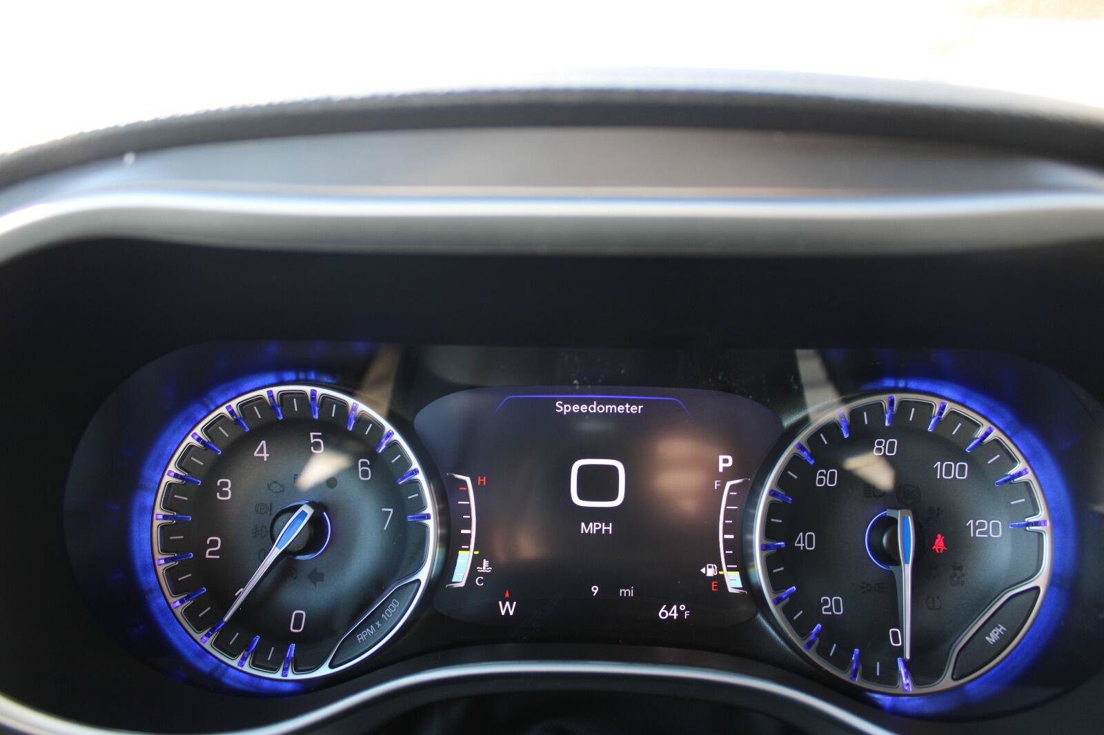 New 2026 Chrysler Pacifica Select FWD image 16
