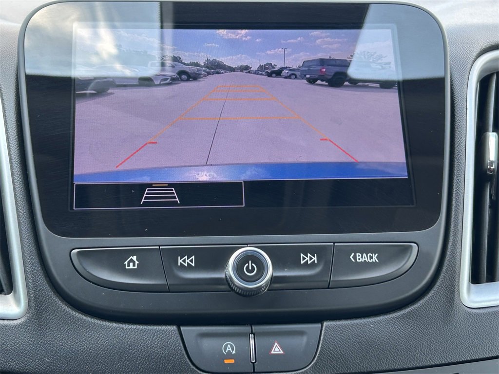 Used 2024 Chevrolet Malibu LT image 25