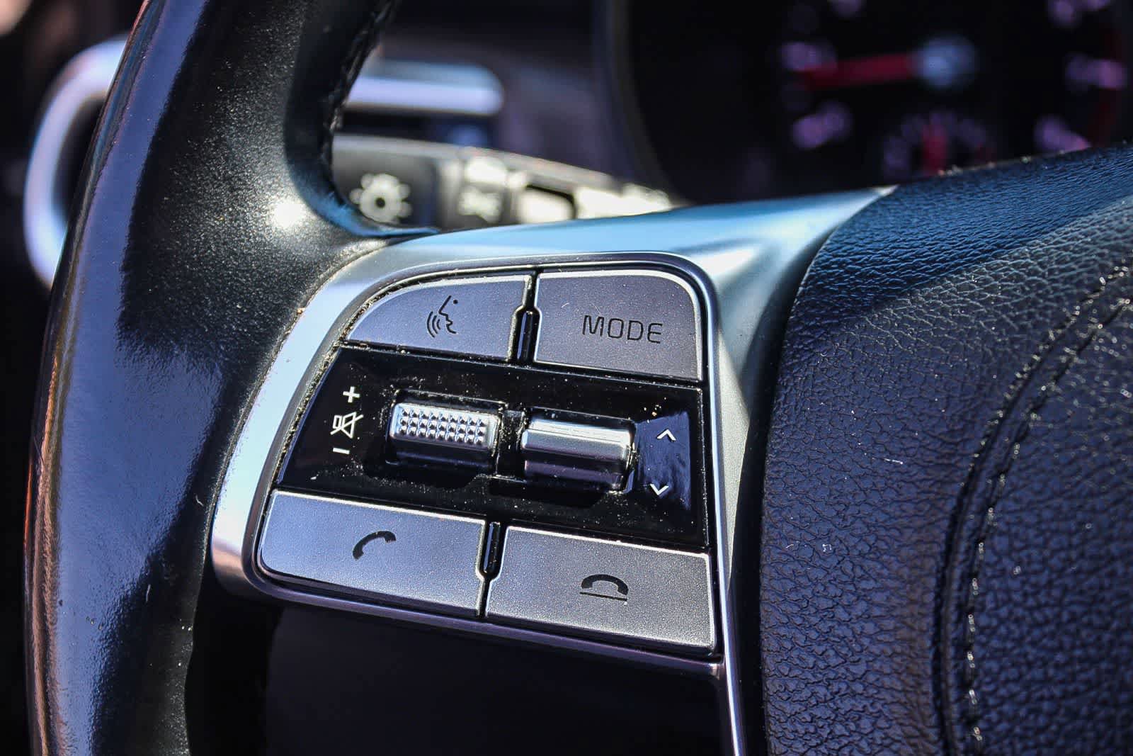 Used 2020 Kia Telluride SX w/ SX Prestige Package image 32