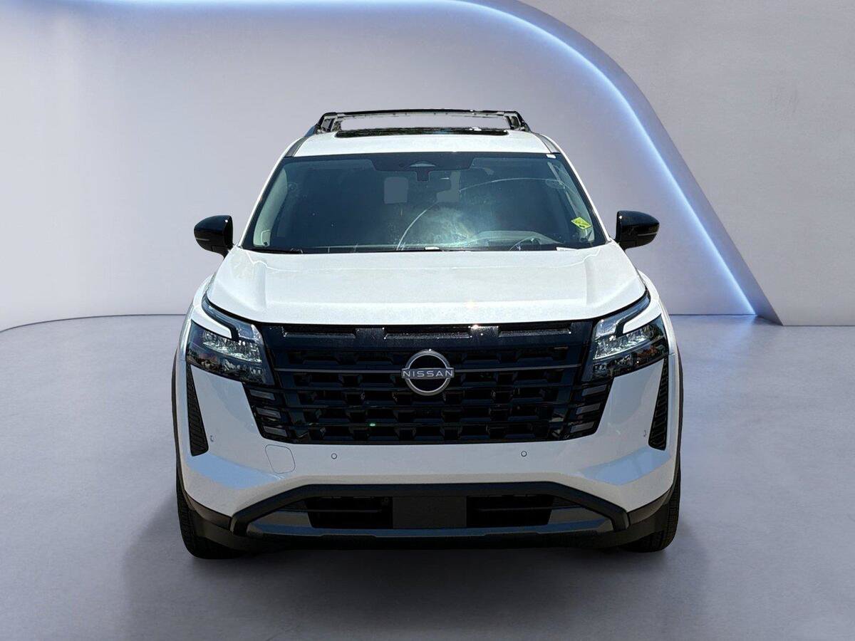New 2026 Nissan Pathfinder Platinum AWD/4WD image 8