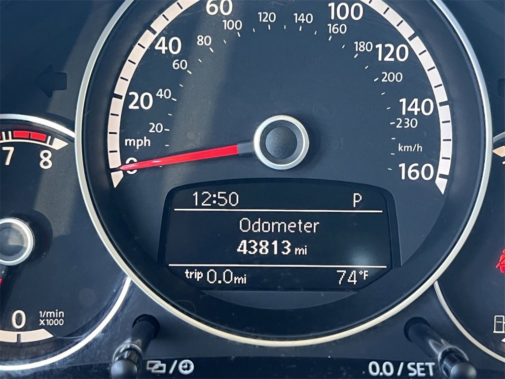 Used 2015 Volkswagen Beetle 1.8T image 30