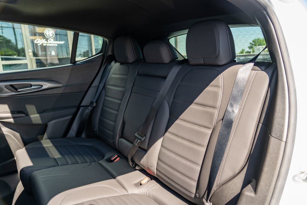 Used 2024 Alfa Romeo Tonale Veloce image 17