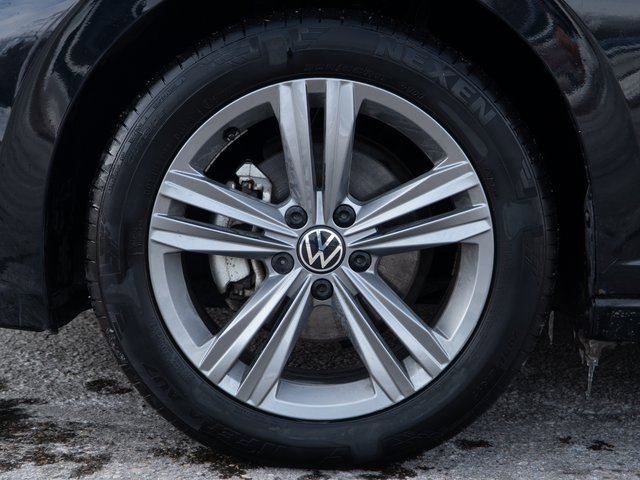 Certified 2024 Volkswagen Jetta SE w/ Panoramic Sunroof Package image 13