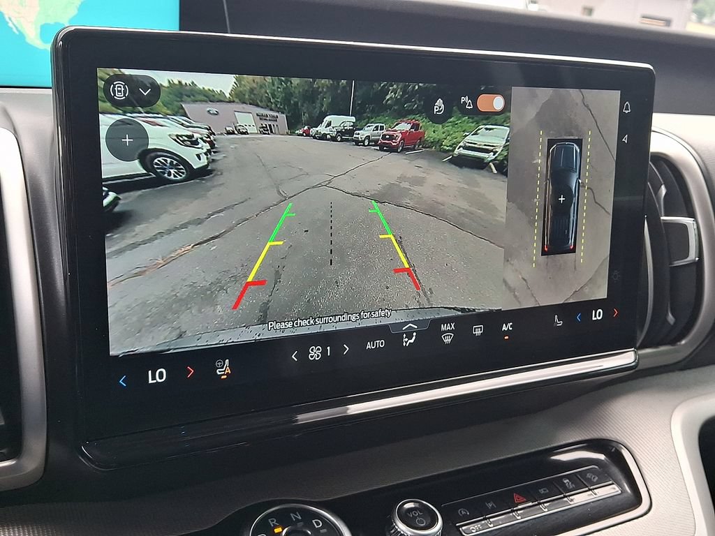 Used 2025 Ford Expedition Max Active AWD/4WD image 19