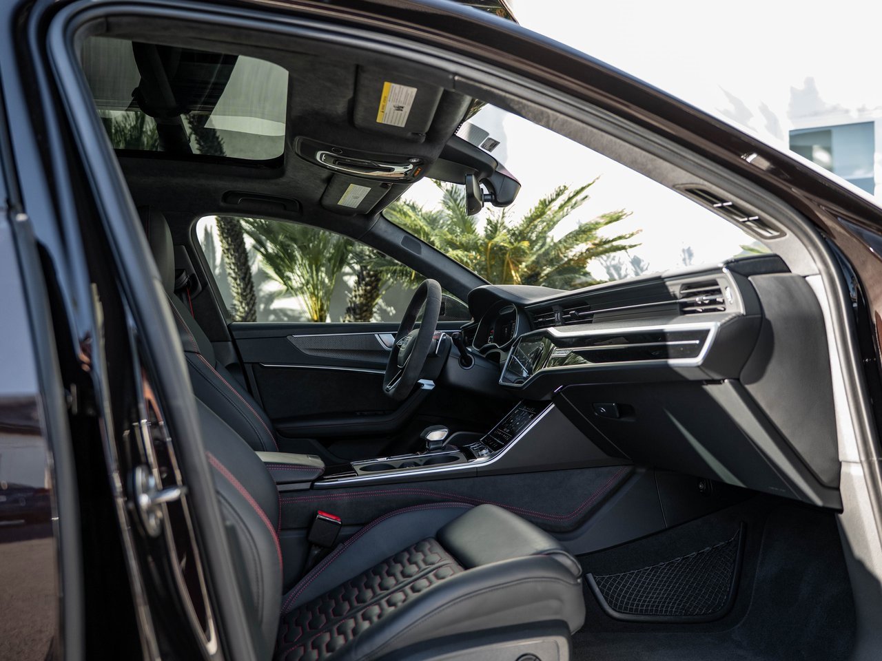 Used 2023 Audi RS 6 w/ Carbon Optic Package image 36