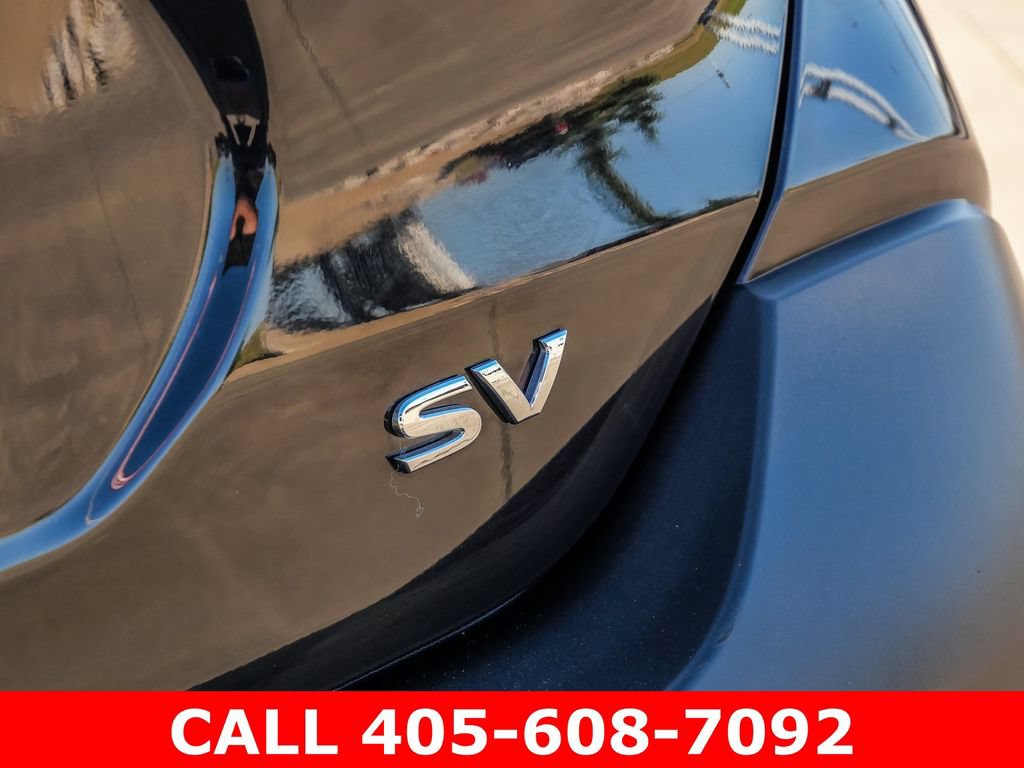 Used 2019 Nissan Kicks SV FWD image 11