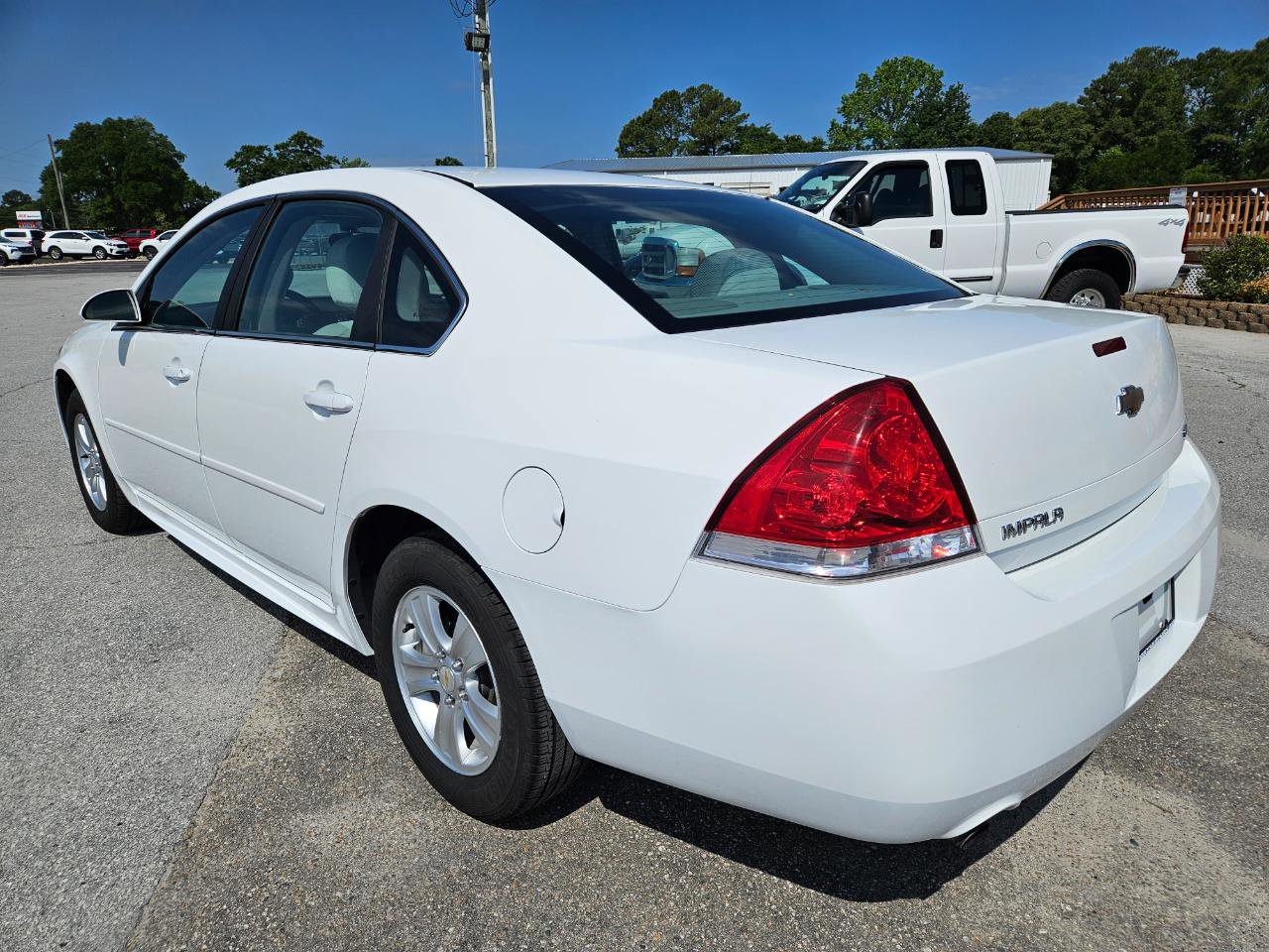 Used 2016 Chevrolet Impala Limited LS FWD image 4