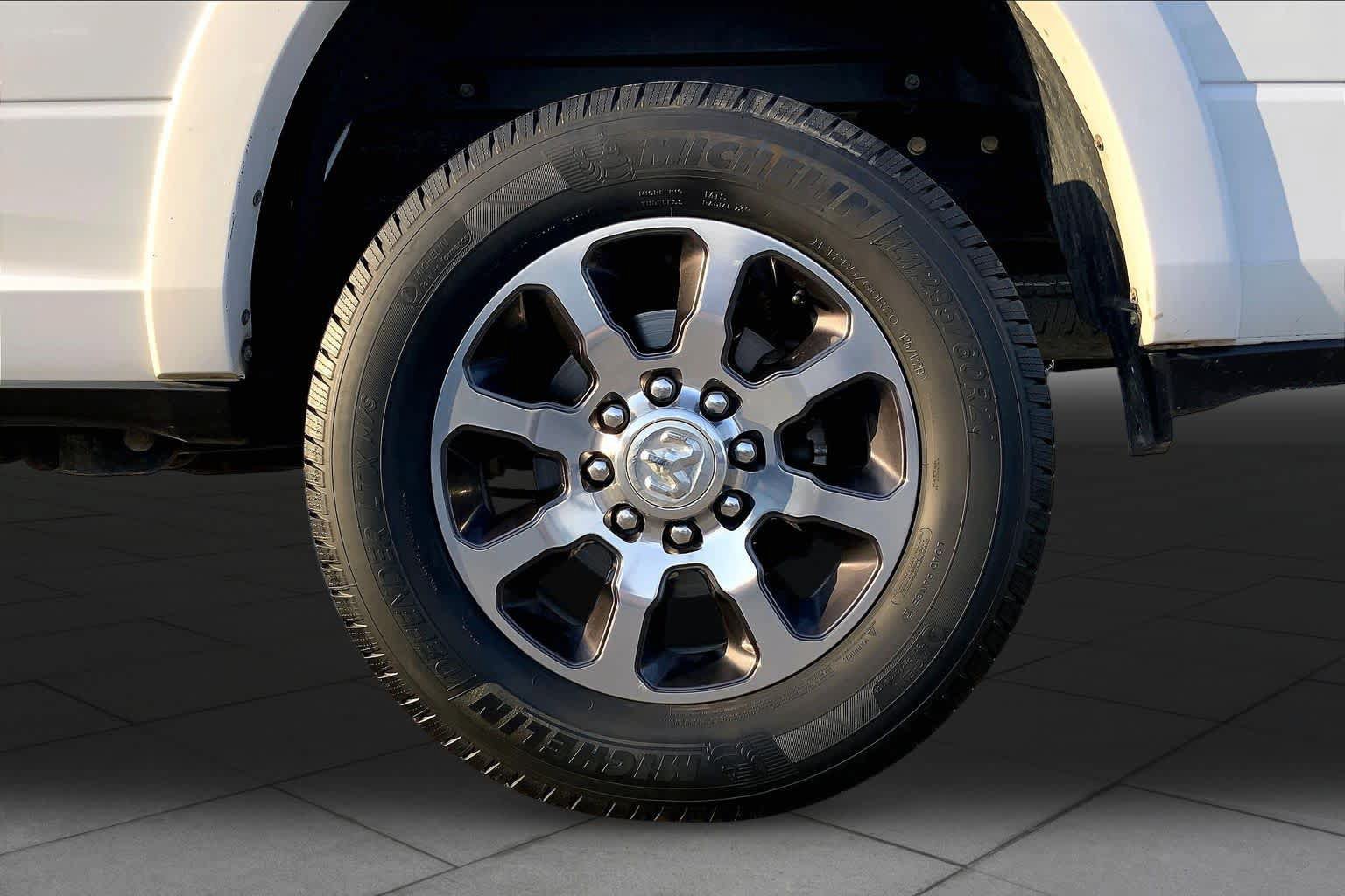 Used 2020 RAM 2500 Limited AWD/4WD image 11