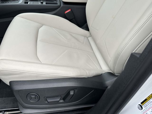 Certified 2025 Audi Q3 2.0T Premium w/ Convenience Package AWD/4WD image 23