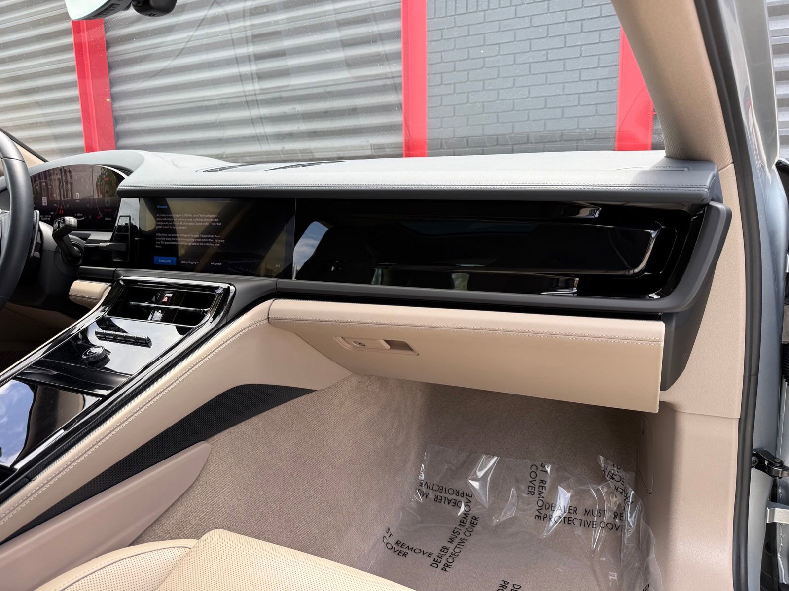 Used 2026 Porsche Panamera RWD image 31