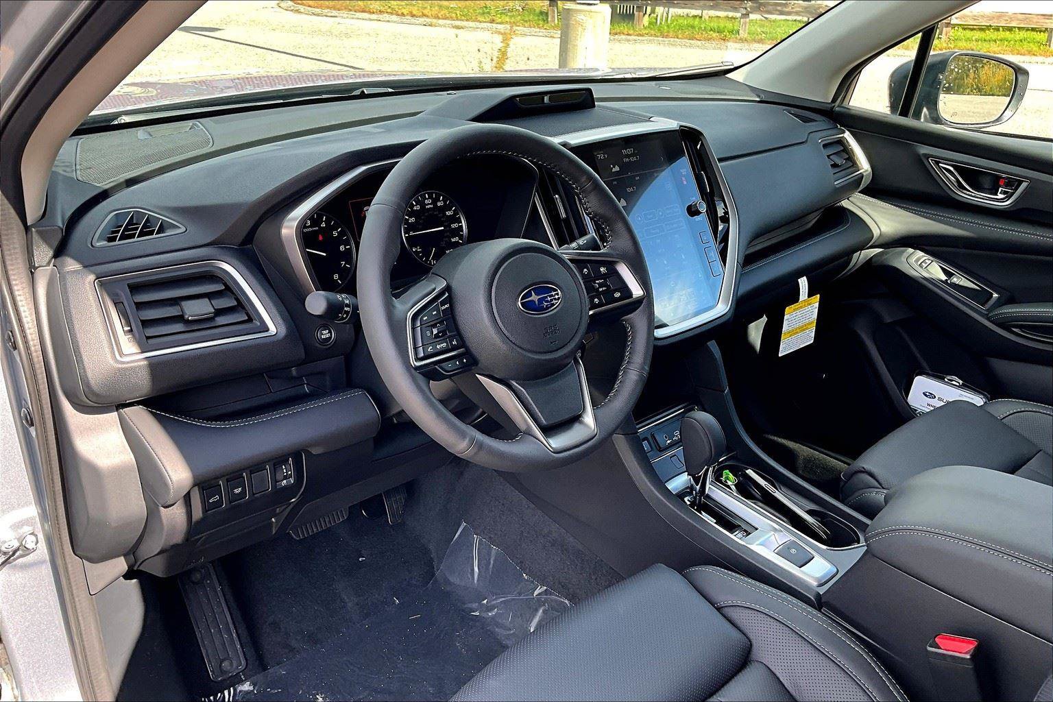 New 2025 Subaru Ascent Limited image 6