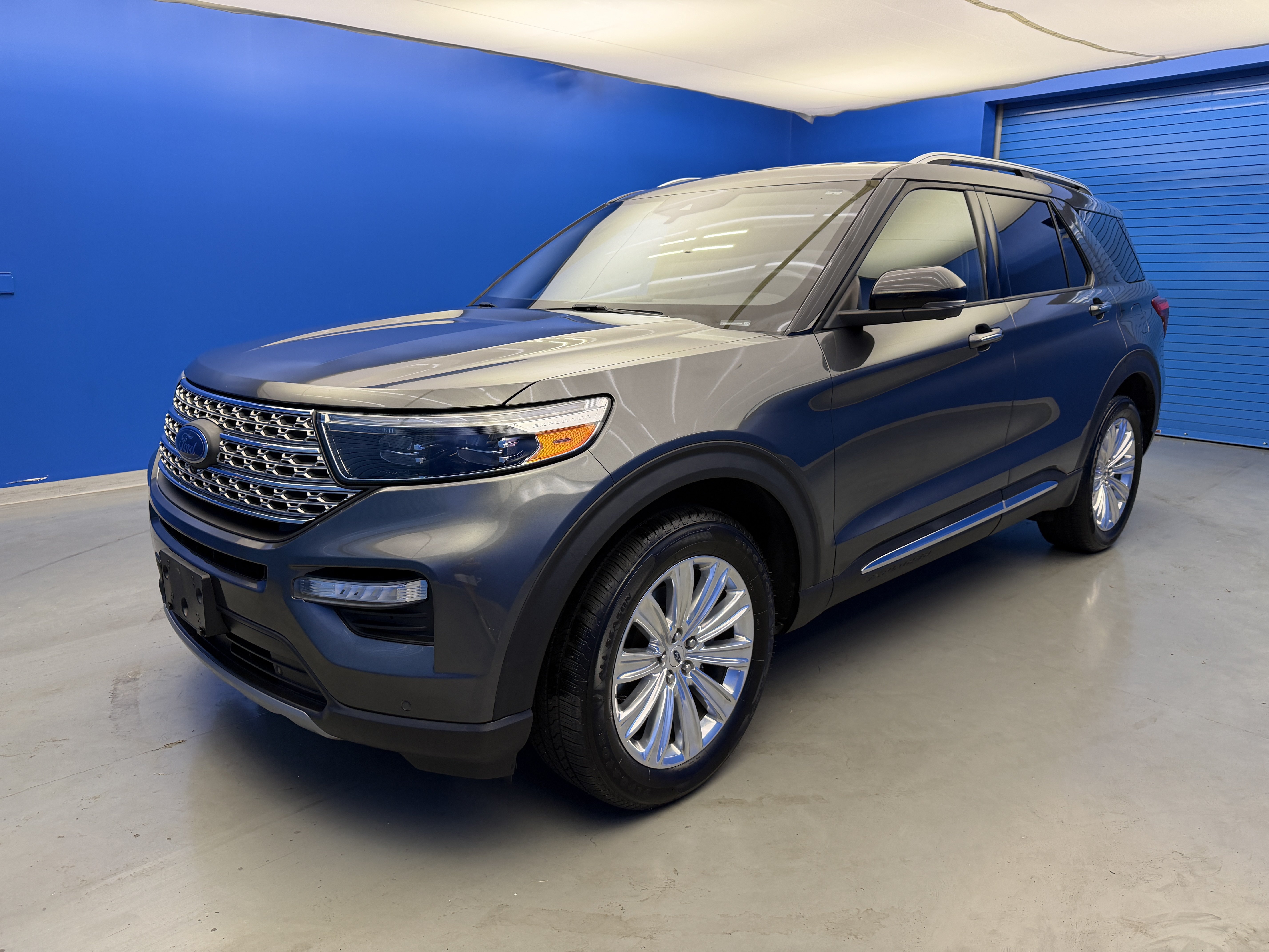 Used 2020 Ford Explorer Limited w/ Class III Trailer Tow Package AWD/4WD image 4