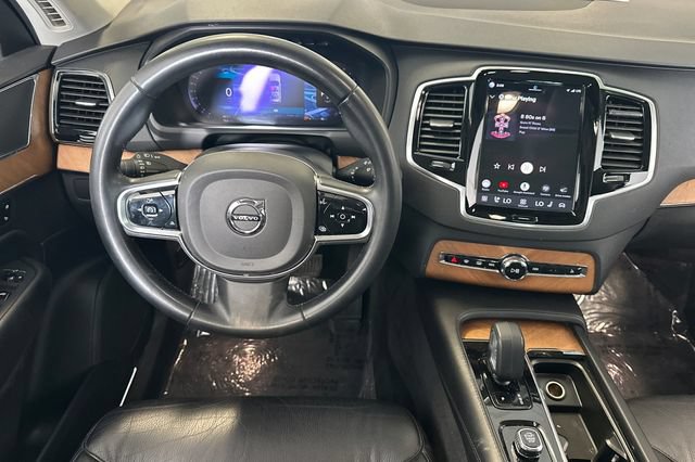 Used 2023 Volvo XC90 B5 Plus AWD/4WD image 17