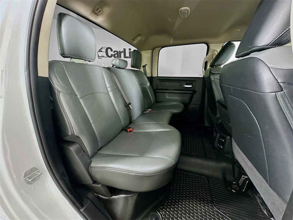 Used 2019 RAM 2500 Tradesman w/ Chrome Appearance Group image 29