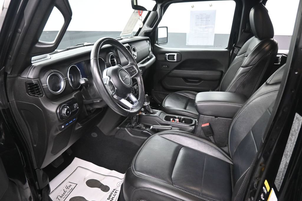 Used 2023 Jeep Wrangler Unlimited Sahara w/ Cold Weather Group AWD/4WD image 23