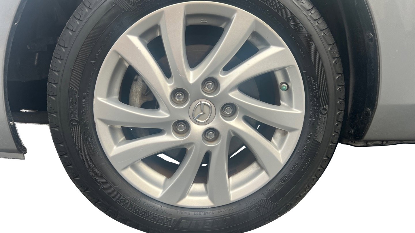 Used 2012 MAZDA MAZDA3 i Touring image 48