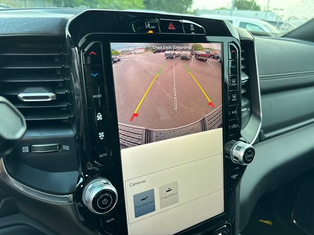New 2026 RAM 2500 Laramie w/ Night Edition AWD/4WD image 24