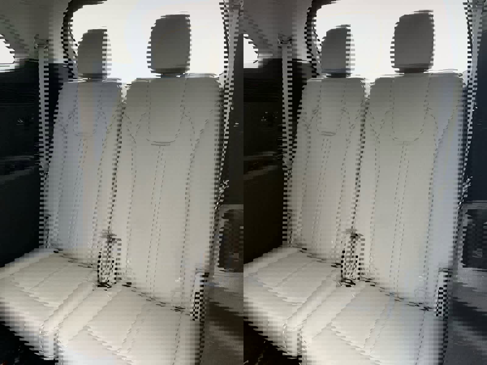 Used 2021 Kia Sorento S image 28