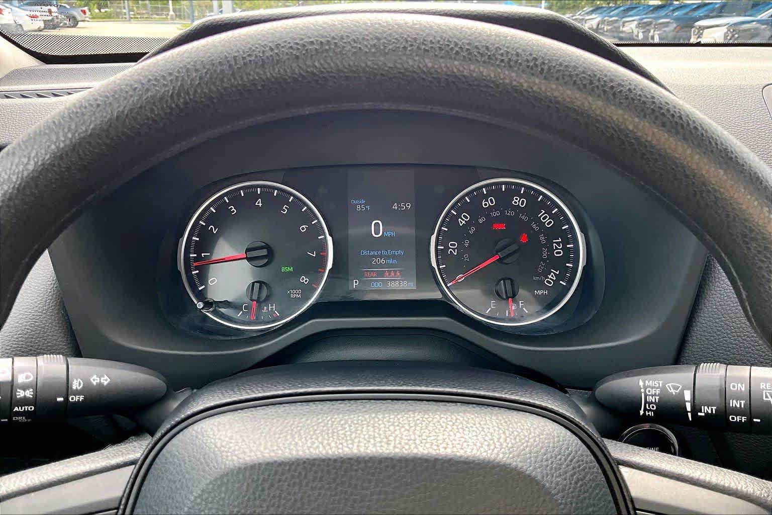 Used 2019 Toyota RAV4 XLE FWD image 26