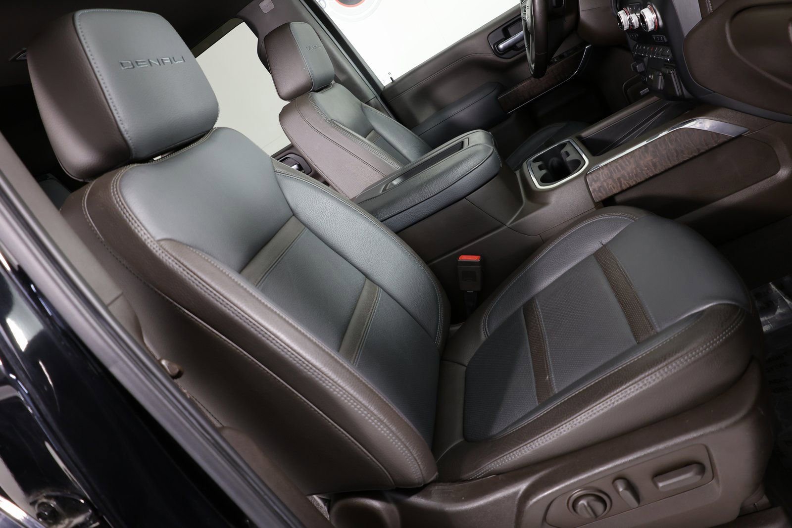 Used 2022 GMC Sierra 3500 Denali image 30