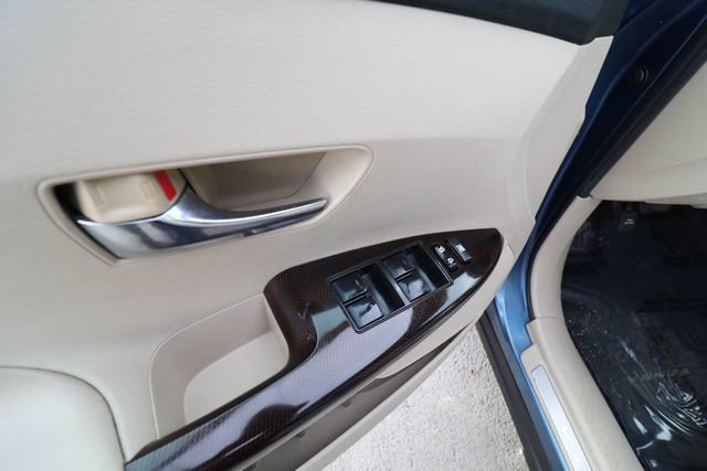 Used 2010 Toyota Venza AWD image 30