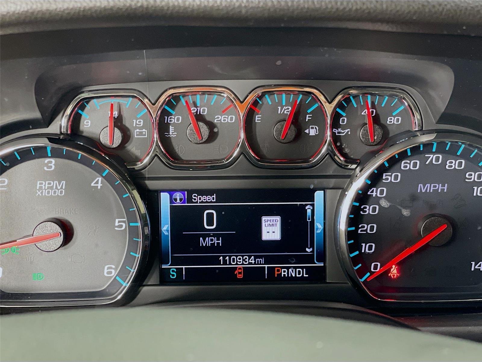 Used 2018 Chevrolet Suburban LT AWD/4WD image 16