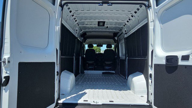 Used 2026 RAM ProMaster 2500 w/ Convenience Group FWD image 23