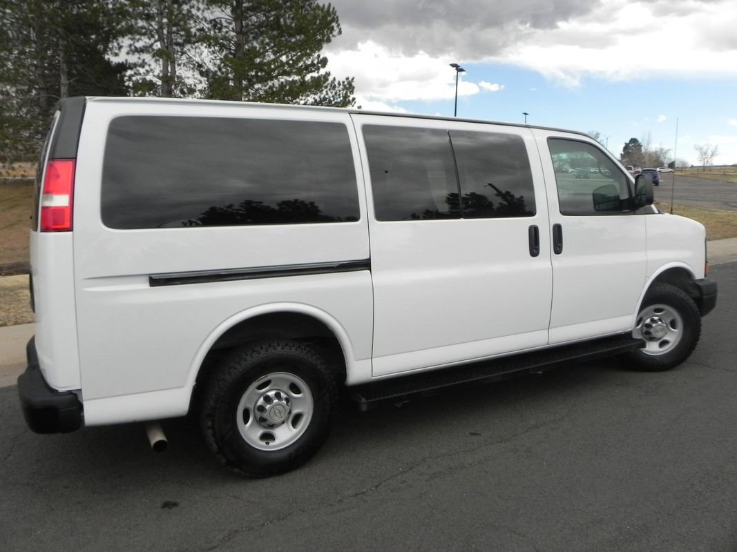 Used 2012 Chevrolet Express 3500 LS image 4