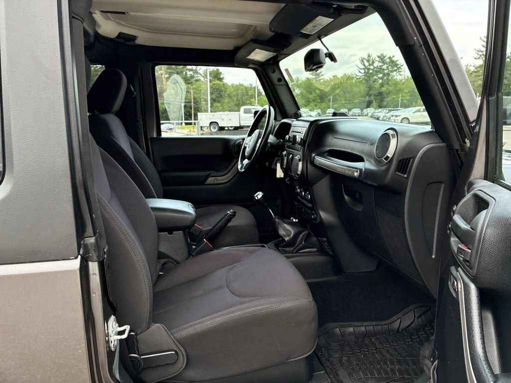Used 2014 Jeep Wrangler Sport w/ Quick Order Package 23S AWD/4WD image 9