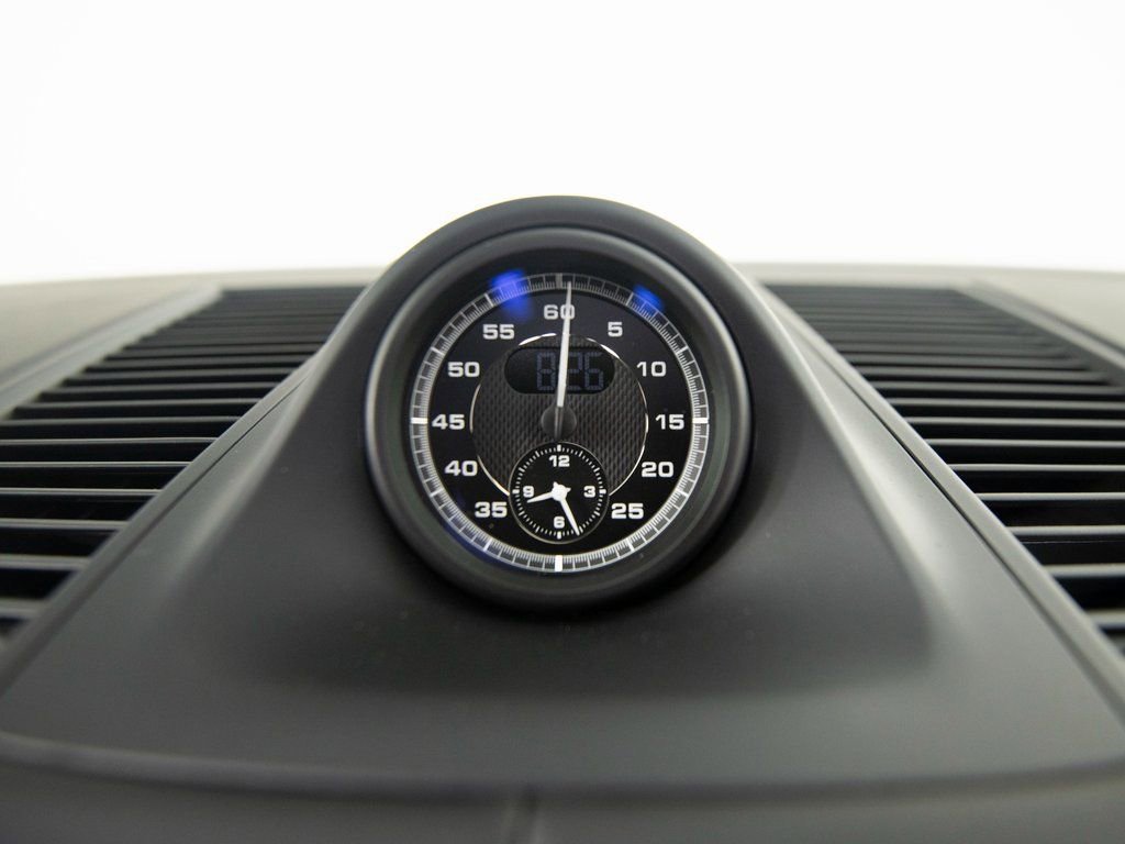 New 2026 Porsche Macan GTS image 26