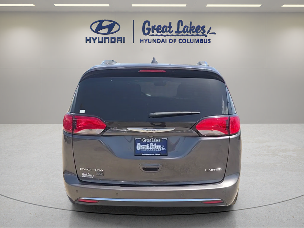 Used 2020 Chrysler Pacifica Limited FWD image 4