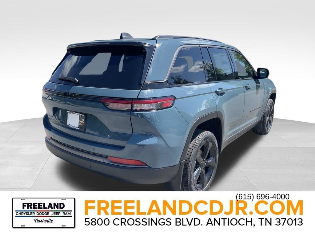 New 2026 Jeep Grand Cherokee Limited w/ Limited Altitude Package AWD/4WD image 3