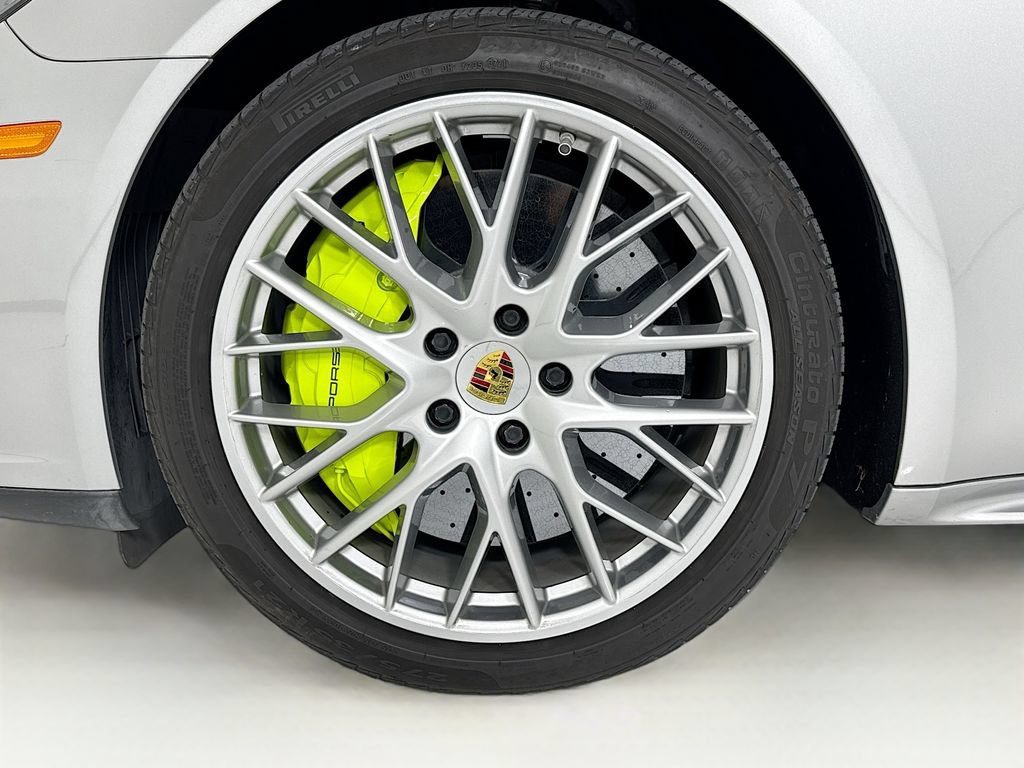 Certified 2018 Porsche Panamera Turbo S AWD/4WD image 11