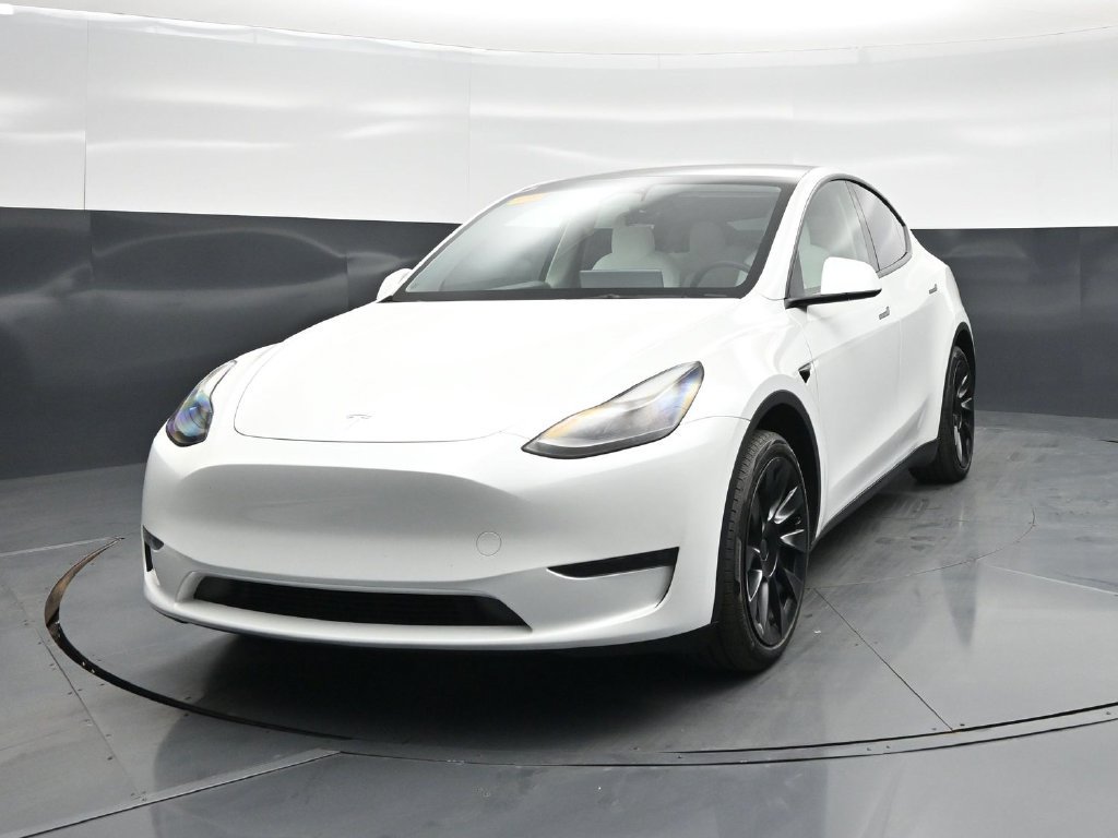 Used 2023 Tesla Model Y Long Range AWD/4WD image 47