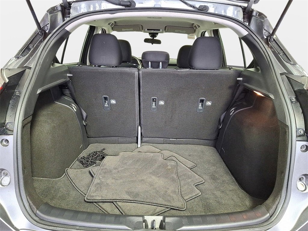 Used 2022 Nissan Kicks S image 32