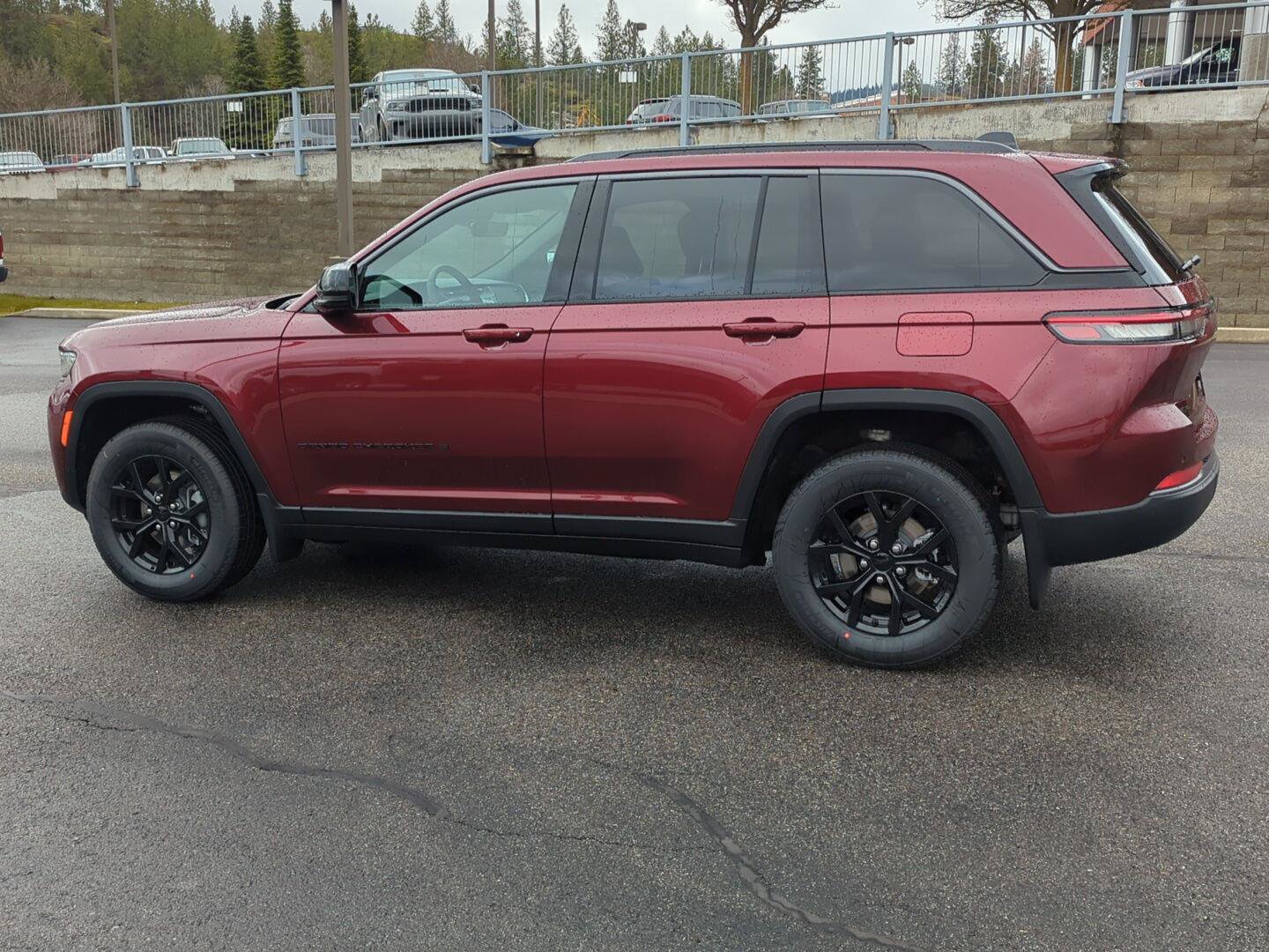 New 2026 Jeep Grand Cherokee Altitude AWD/4WD image 4
