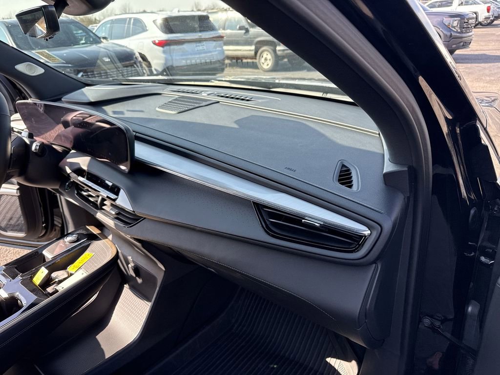 Certified 2025 Buick Enclave Avenir w/ Super Cruise Package image 36