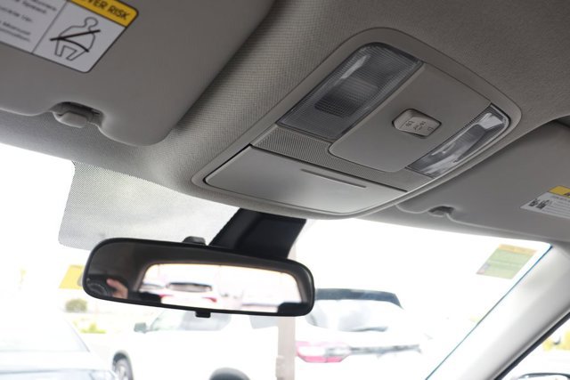 Used 2025 Kia Soul LX w/ LX Technology Package FWD image 24