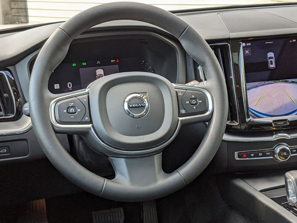 Certified 2023 Volvo XC60 B5 Core w/ Climate Package AWD/4WD image 14