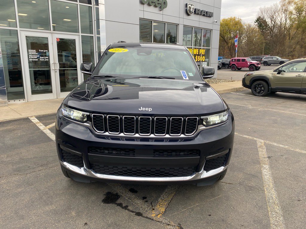 Used 2024 Jeep Grand Cherokee L Limited image 8