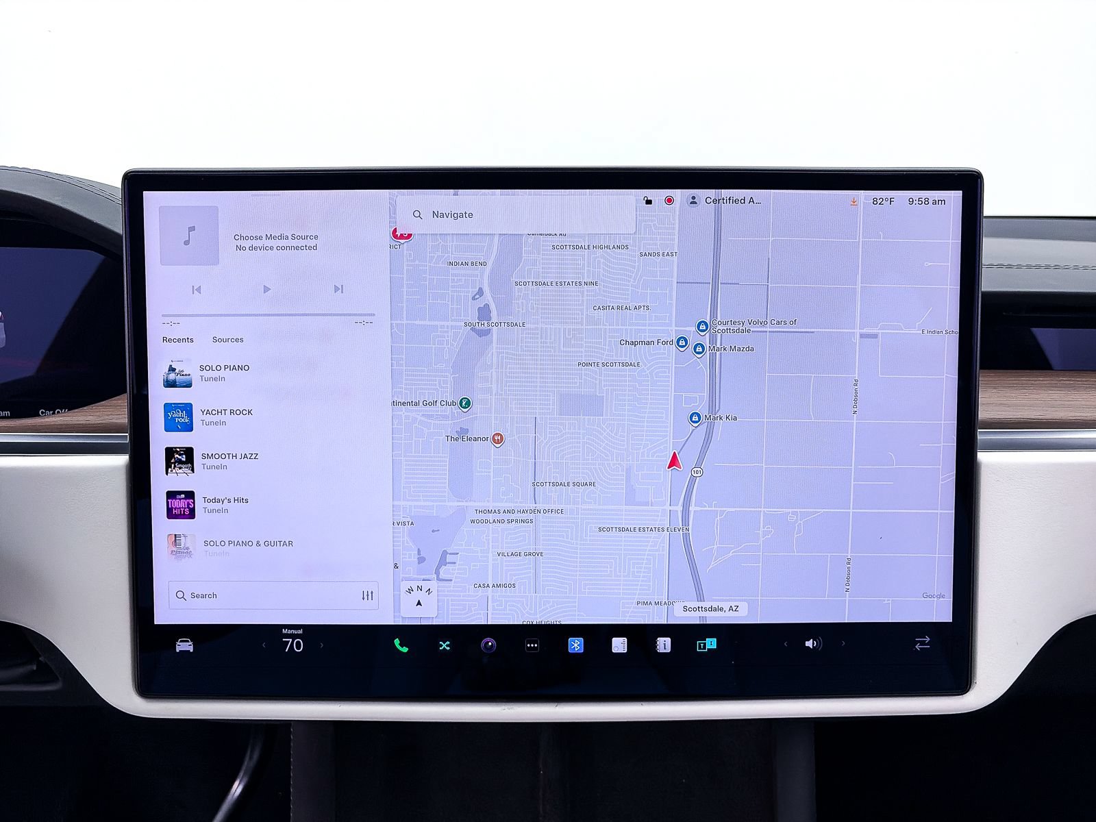 Used 2022 Tesla Model X AWD/4WD image 10