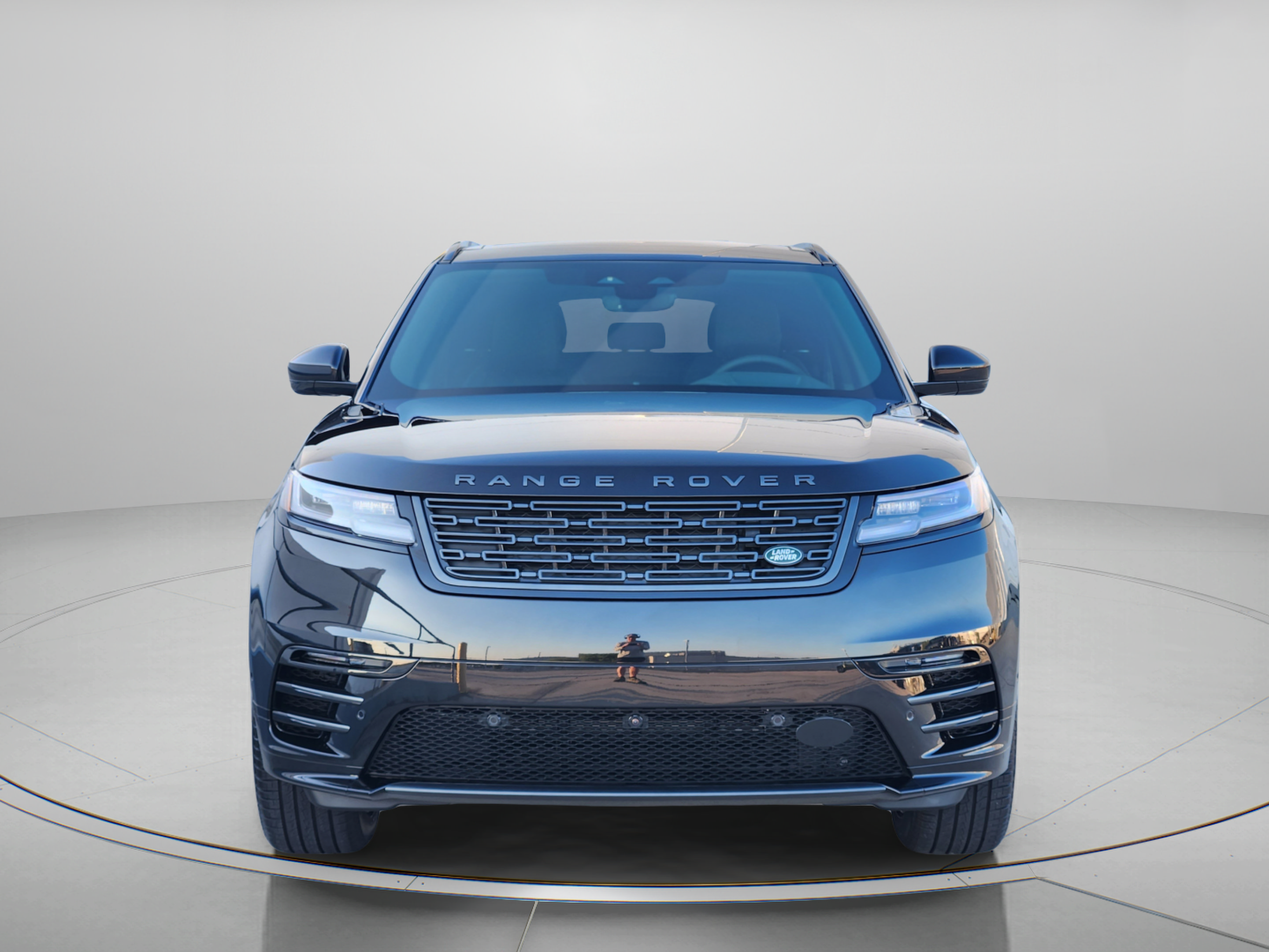 New 2026 Land Rover Range Rover Velar Belgravia AWD/4WD image 6