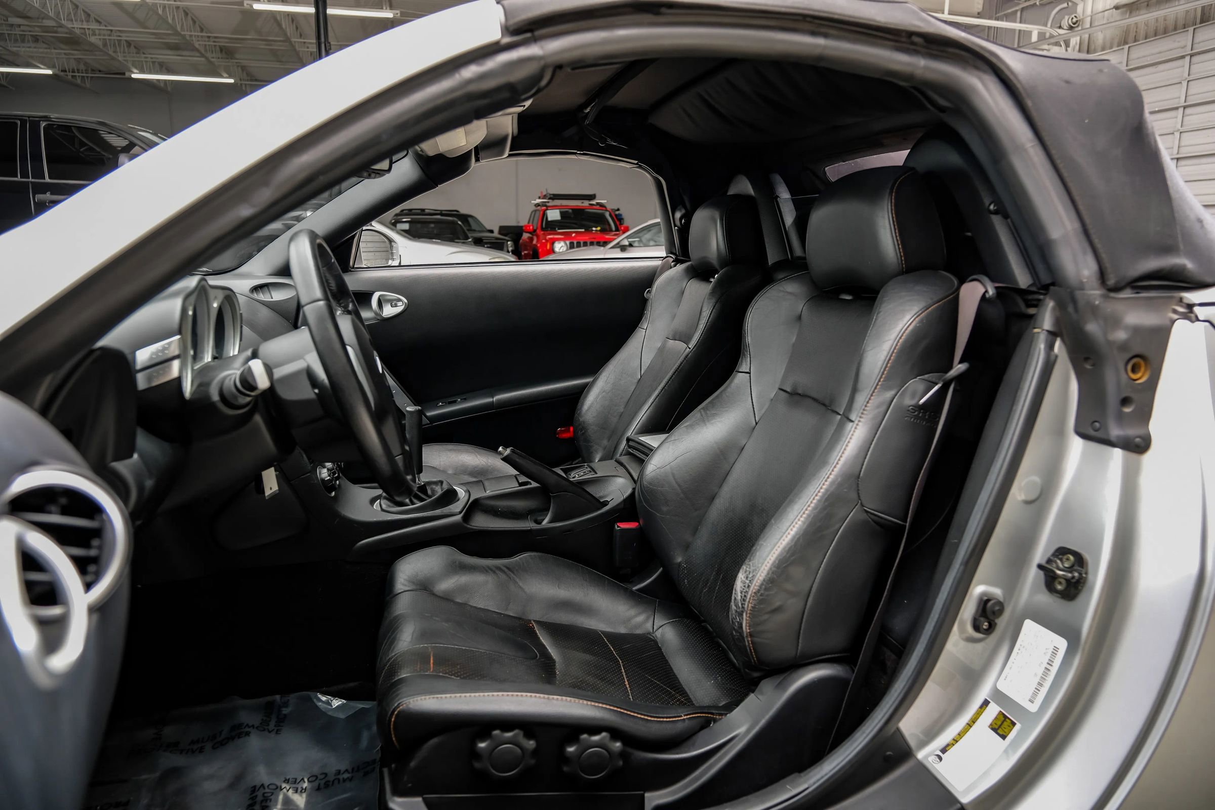 Used 2005 Nissan 350Z Touring RWD image 33