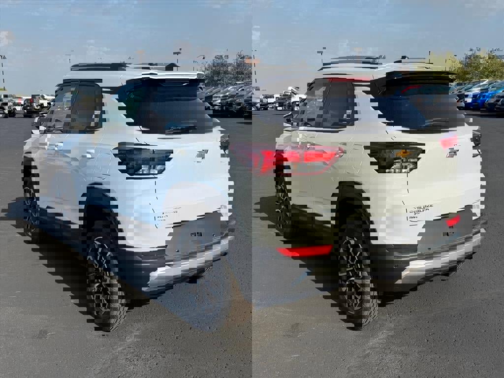 New 2026 Chevrolet TrailBlazer LT w/ Driver Confidence Package image 3