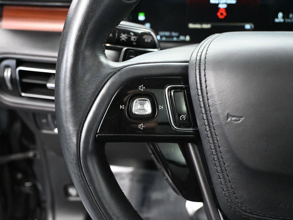 Used 2023 Lincoln Aviator Reserve w/ Class IV Trailer Tow Package image 29