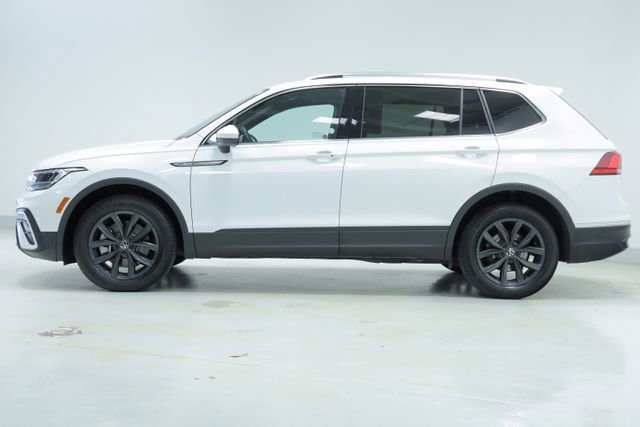 Used 2024 Volkswagen Tiguan SE image 4