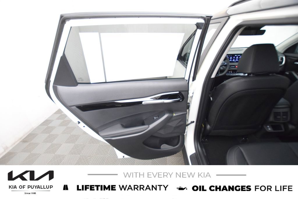 New 2026 Kia Seltos SX image 11